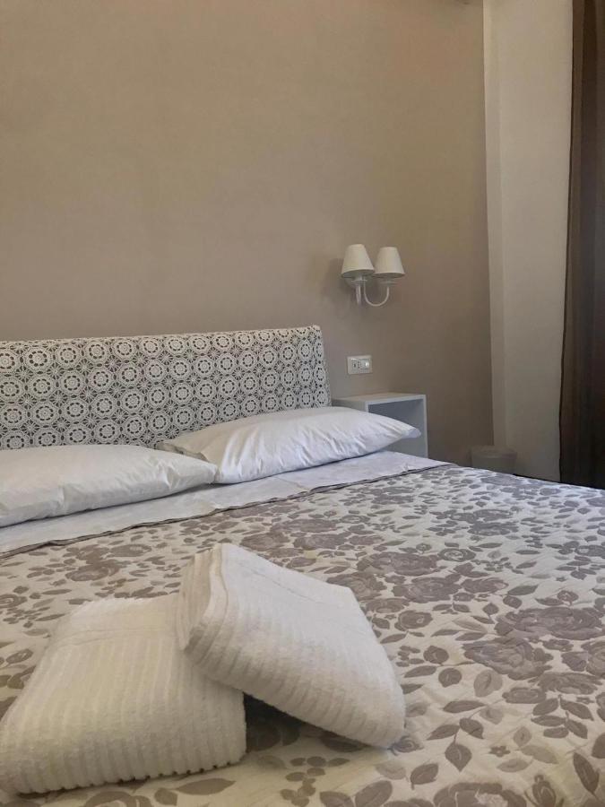 B&B I Due Teatri Napoli Eksteriør bilde